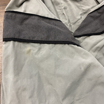 00s　米軍　U.S.ARMY　トレーニングジャケット　ナイロンジャケット　ヴィンテージ　灰色　グレー　Mサイズ