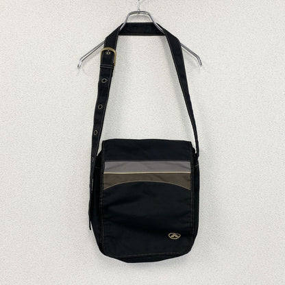 00s　AIRWALK　エアウォーク　ショルダーバッグ　ヴィンテージ　刺繍ロゴ　黒　ブラック