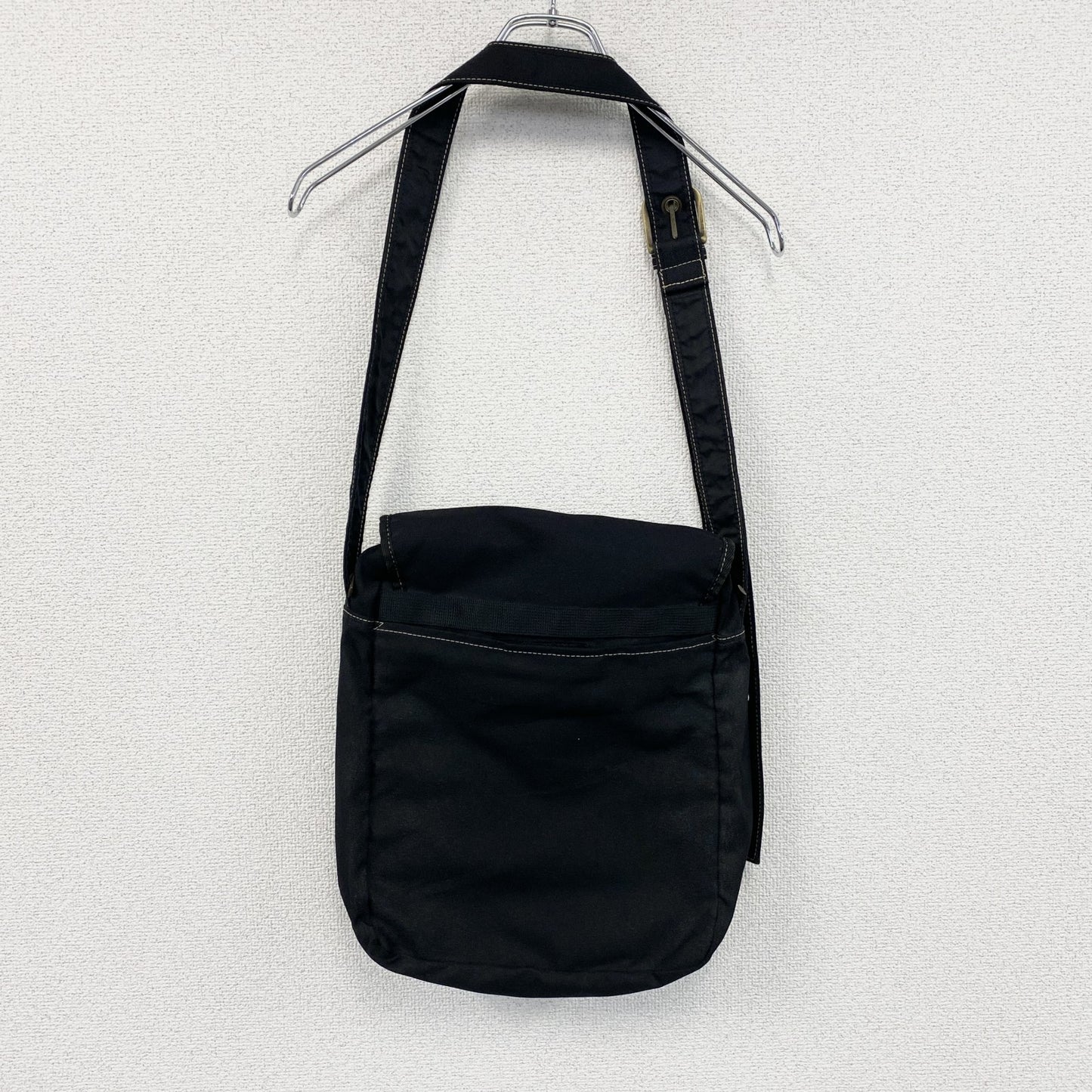 00s　AIRWALK　エアウォーク　ショルダーバッグ　ヴィンテージ　刺繍ロゴ　黒　ブラック