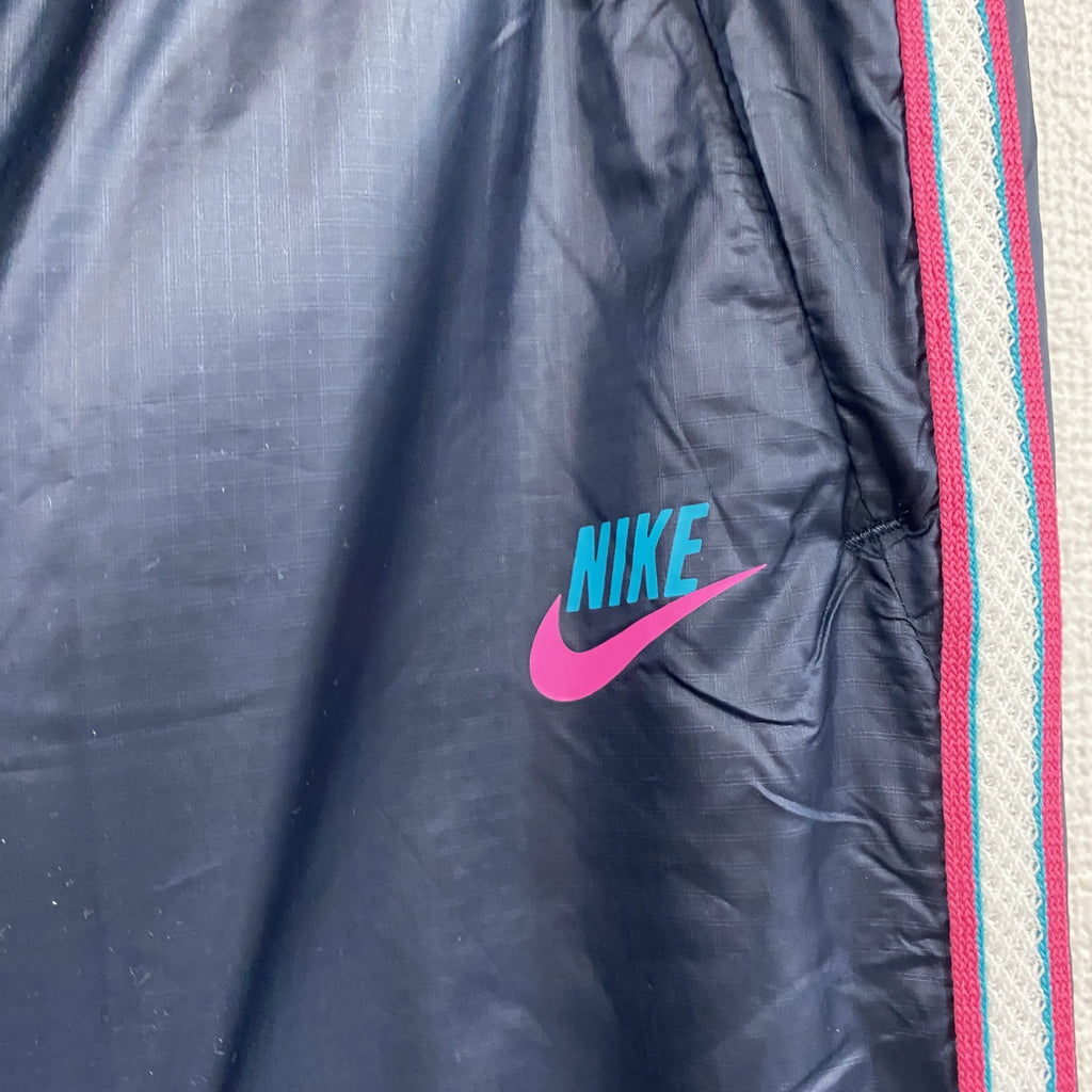 NIKE　ナイキ　トラックパンツ　タグ付き　未使用品　紺　ネイビー　XLサイズ　古着