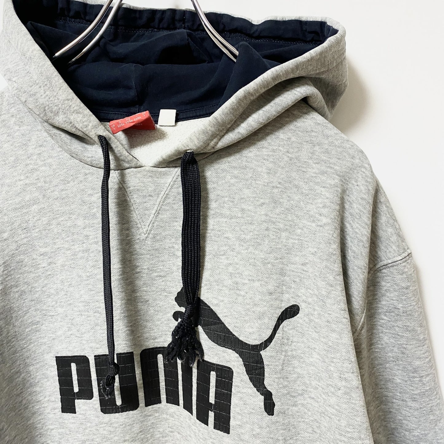 古着 used　puma プーマ　長袖ロゴプリントパーカー　フード付きトレーナー　グレー　灰色　秋冬服　Lサイズ