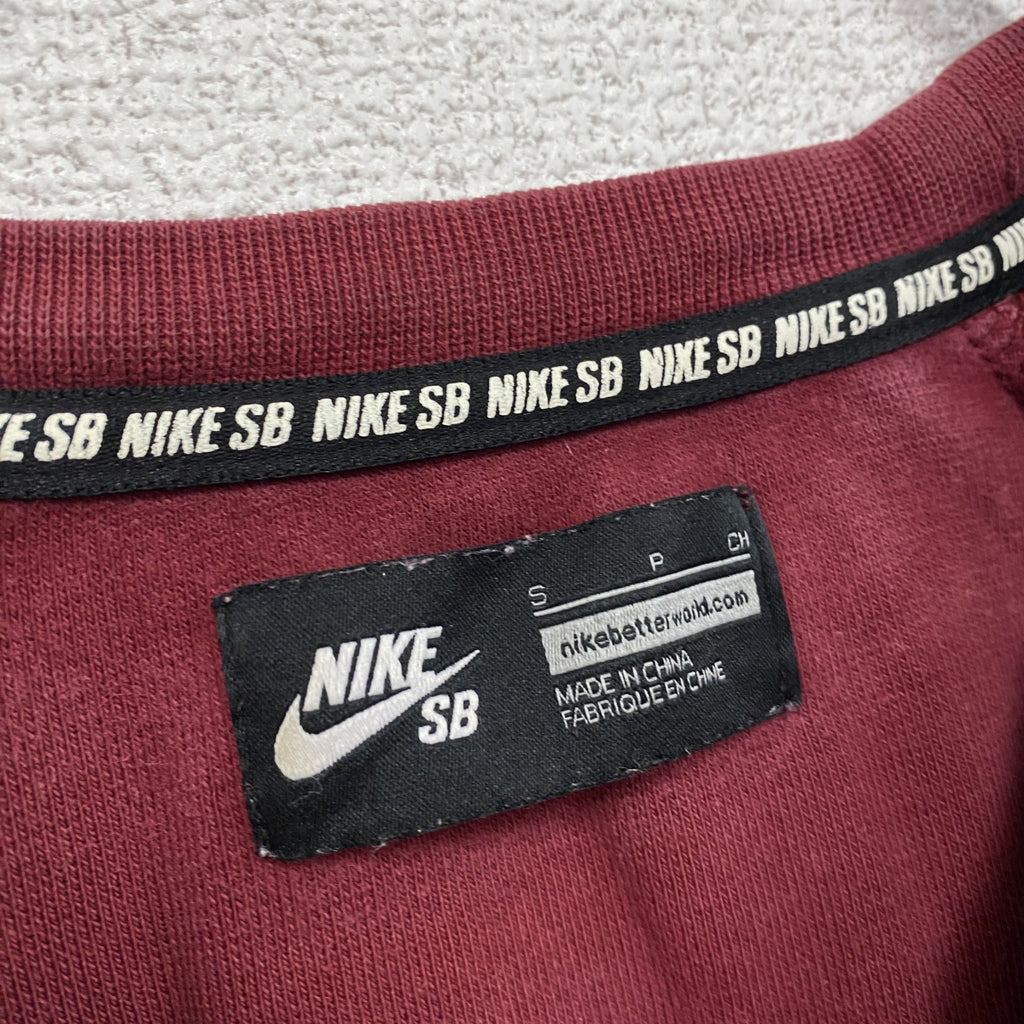 NIKE SB　ナイキエスビー　スウェット/トレーナー　朱色　ボルドー　Sサイズ　古着