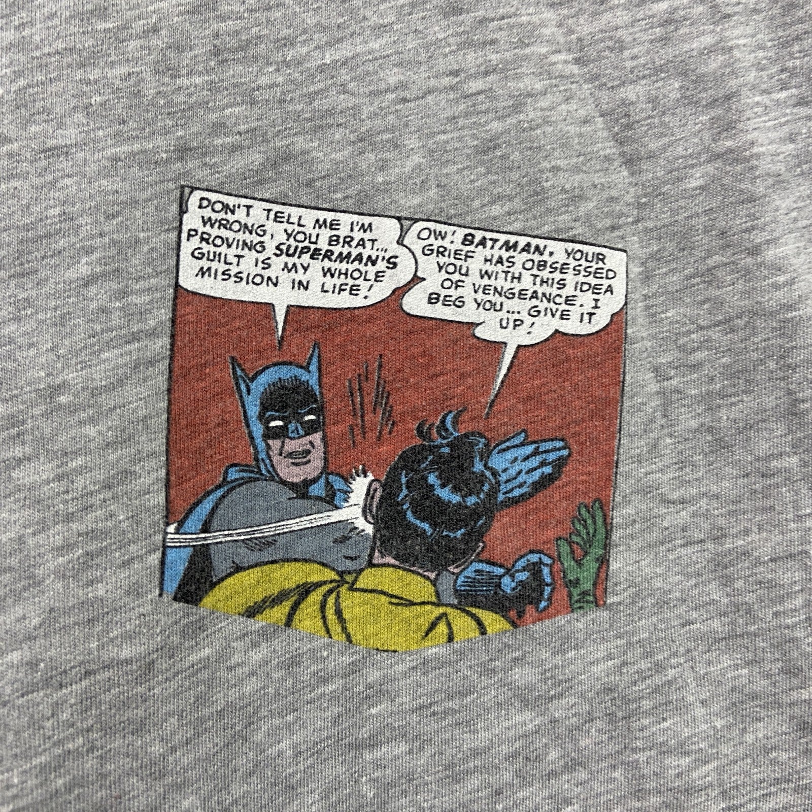 BATMAN　バットマン　半袖プリントTシャツ　キャラクターT　アニメT　灰色　グレー　Mサイズ　古着