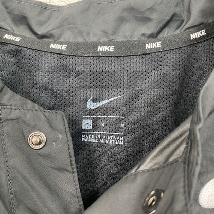 NIKE　ナイキ　半袖ナイロンプルオーバー　黒　ブラック　Mサイズ