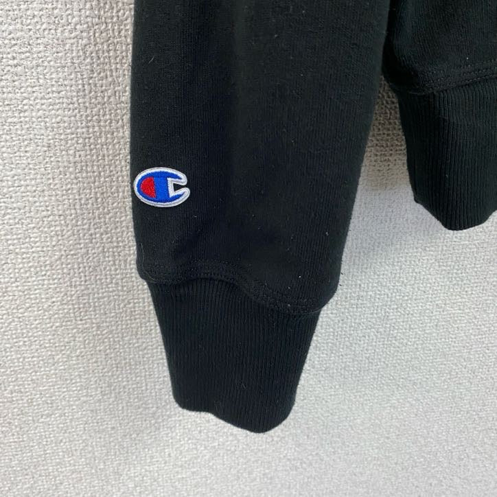 Champion　チャンピオン　スウェット/トレーナー　デカロゴ　刺繍ロゴ　現行　黒　ブラック　Lサイズ　古着