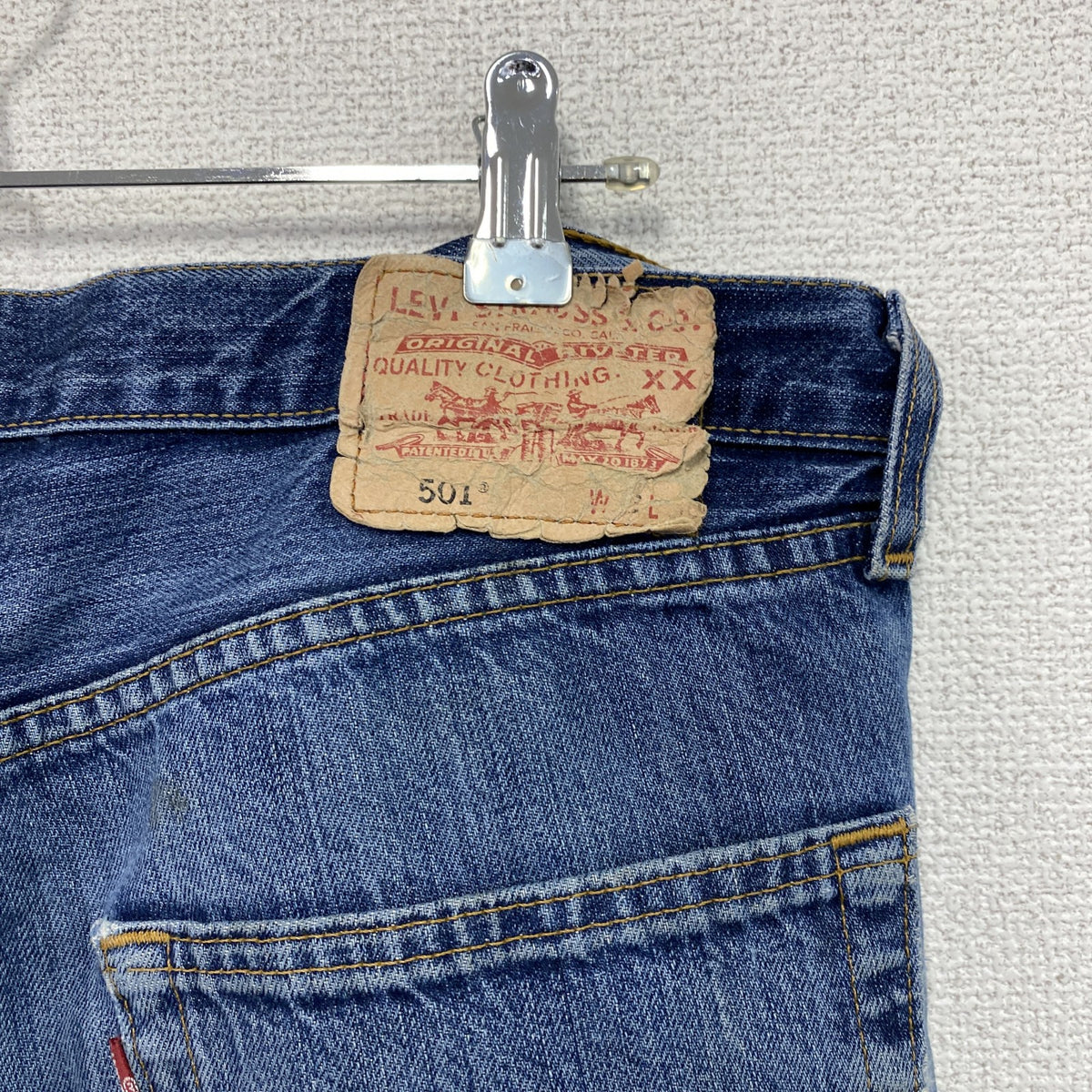 Levi’s　リーバイス　501　デニムパンツ/ジーンズ　ボタンフライ　縦落ち　インディゴ メンズ コットン 古着