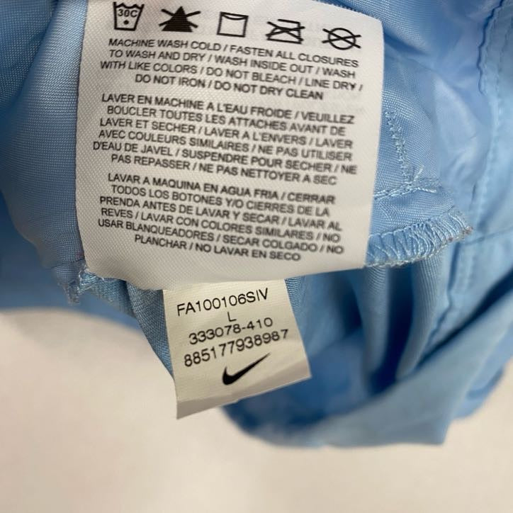 NIKE　ナイキ　ハーフジップナイロンジャケット　水色　ライトブルー　Lサイズ