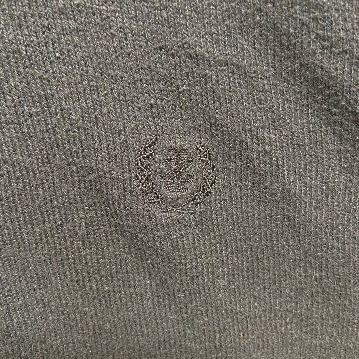 IZOD アイゾッド　長袖Vネック薄手ニット　セーター　ワンポイント刺繍　黒　ブラック　ビッグシルエット　2XLサイズ　古着