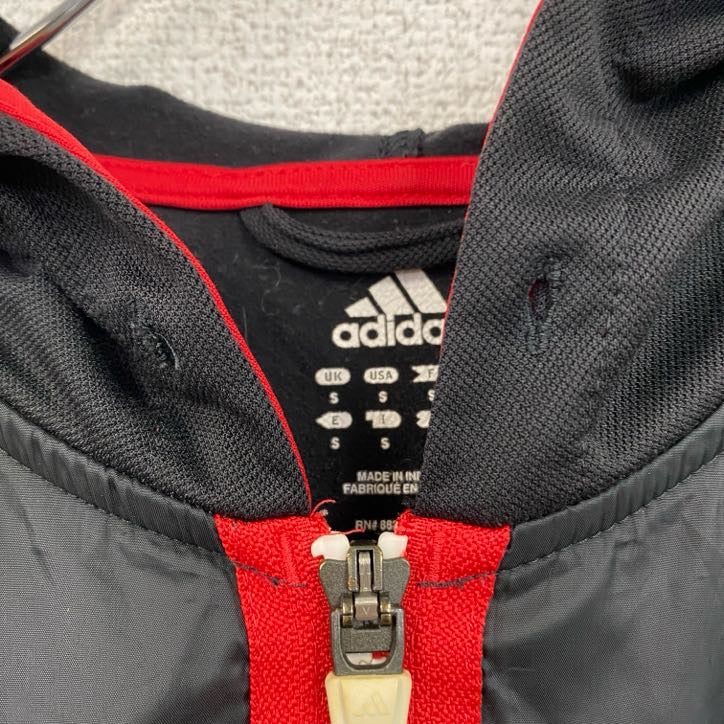 adidas　アディダス　ナイロンジャケット　フルジップ　黒　ブラック　Sサイズ　古着
