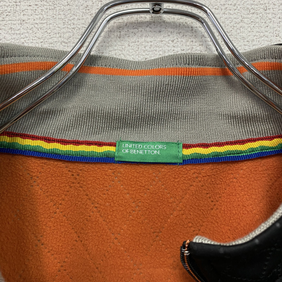 UNITED COLORS OF BENETTON　トラックジャケット/ジャージ　裏フリース　黒　ブラック　Lサイズ　古着