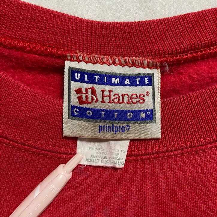 古着 used　Hanes　ヘインズ　長袖ワンポイント刺繡スウェット　トレーナー　ナポリ　赤　レッド　秋冬服　Lサイズ