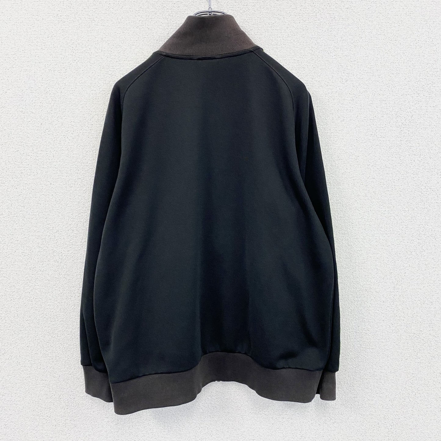 adidas　アディダス　トラックジャケット/ジャージ　フェード　パフォーマンスロゴ　黒　ブラック　Lサイズ