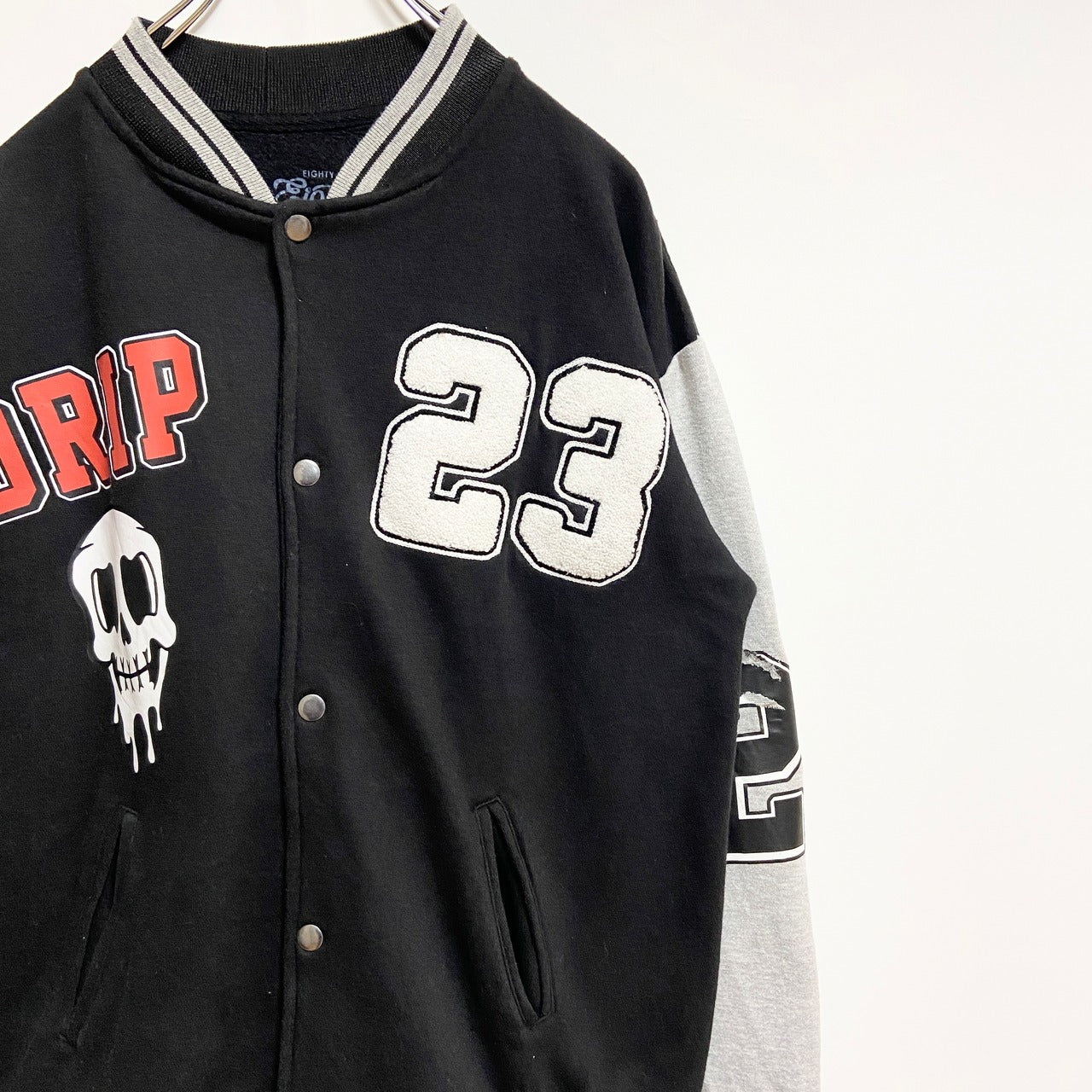 EIGHTBRAND　長袖スタジャン　バックプリント　バラ　ドクロ　黒　ブラック　秋冬服　Mサイズ　古着