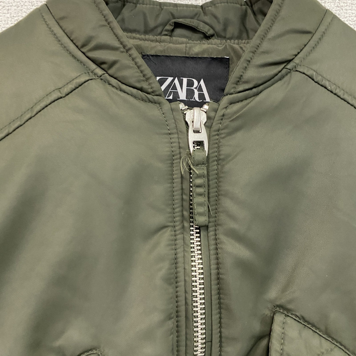 ZARA　ザラ　MA-1/ボンバージャケット　クロップド丈　カーキ　Mサイズ　古着