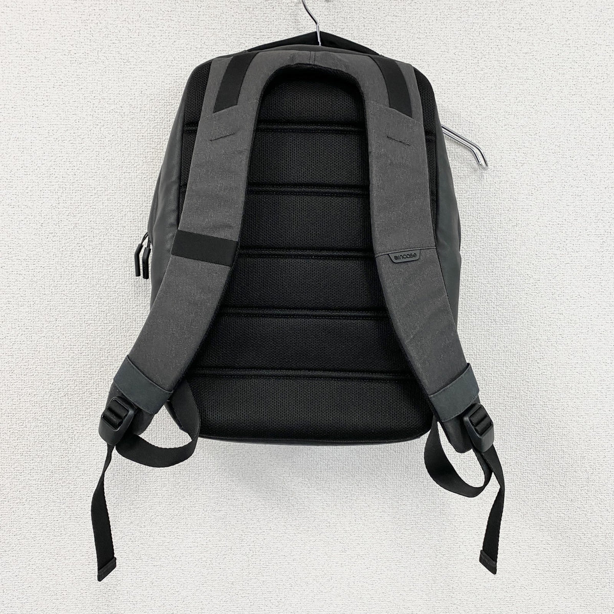 Incase　インケース　City Compact Backpack　リュック/バックパック　ダークグレー　古着