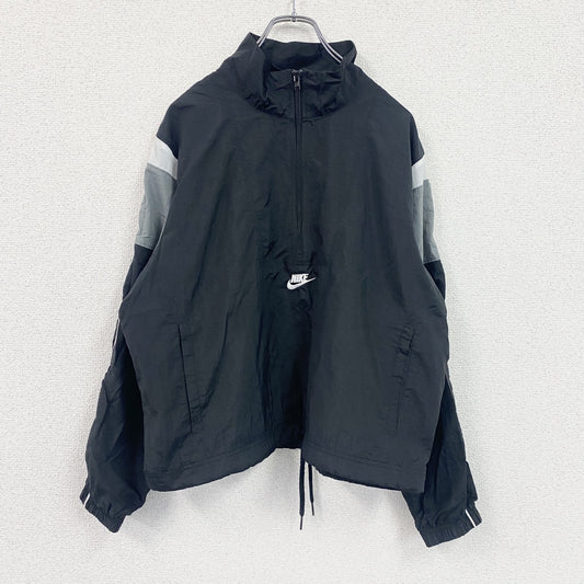 NIKE　ナイキ　プルオーバーナイロンジャケット　ハーフジップ　アノラック　黒　ブラック　Sサイズ