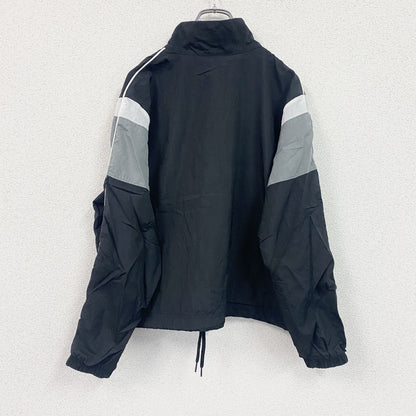 NIKE　ナイキ　プルオーバーナイロンジャケット　ハーフジップ　アノラック　黒　ブラック　Sサイズ