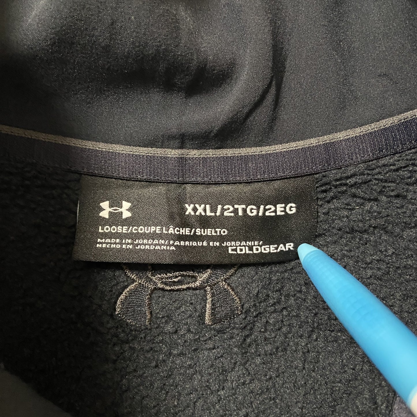 古着 used　UNDER ARMOU アンダーアーマー　ハーフボタンフリースジャケット　黒　ワンポイントロゴ刺繡　XXLサイズ