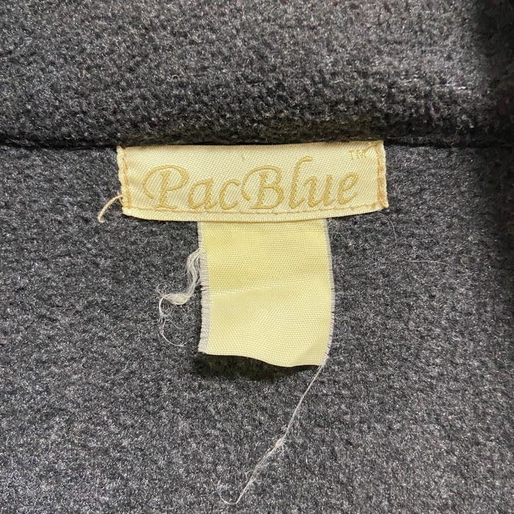 古着 used　PacBlue　長袖ワンポイント刺繍フリースジャケット　フルジップアウター　ハイネック　ダークグレー　秋冬服