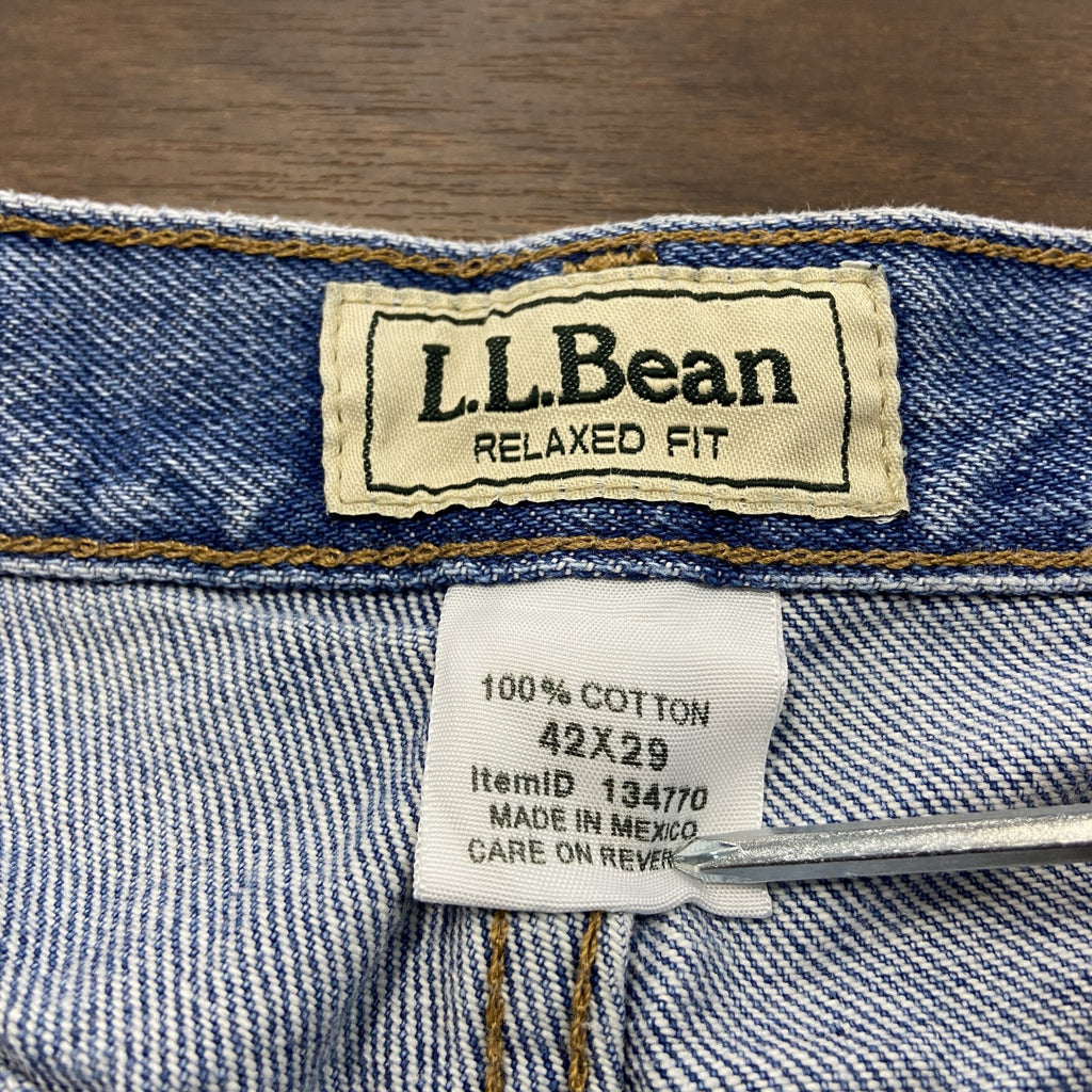 L.L.Bean　エルエルビーン　デニムパンツ/ジーンズ　ジップフライ　革パッチ　インディゴ　W42サイズ　古着