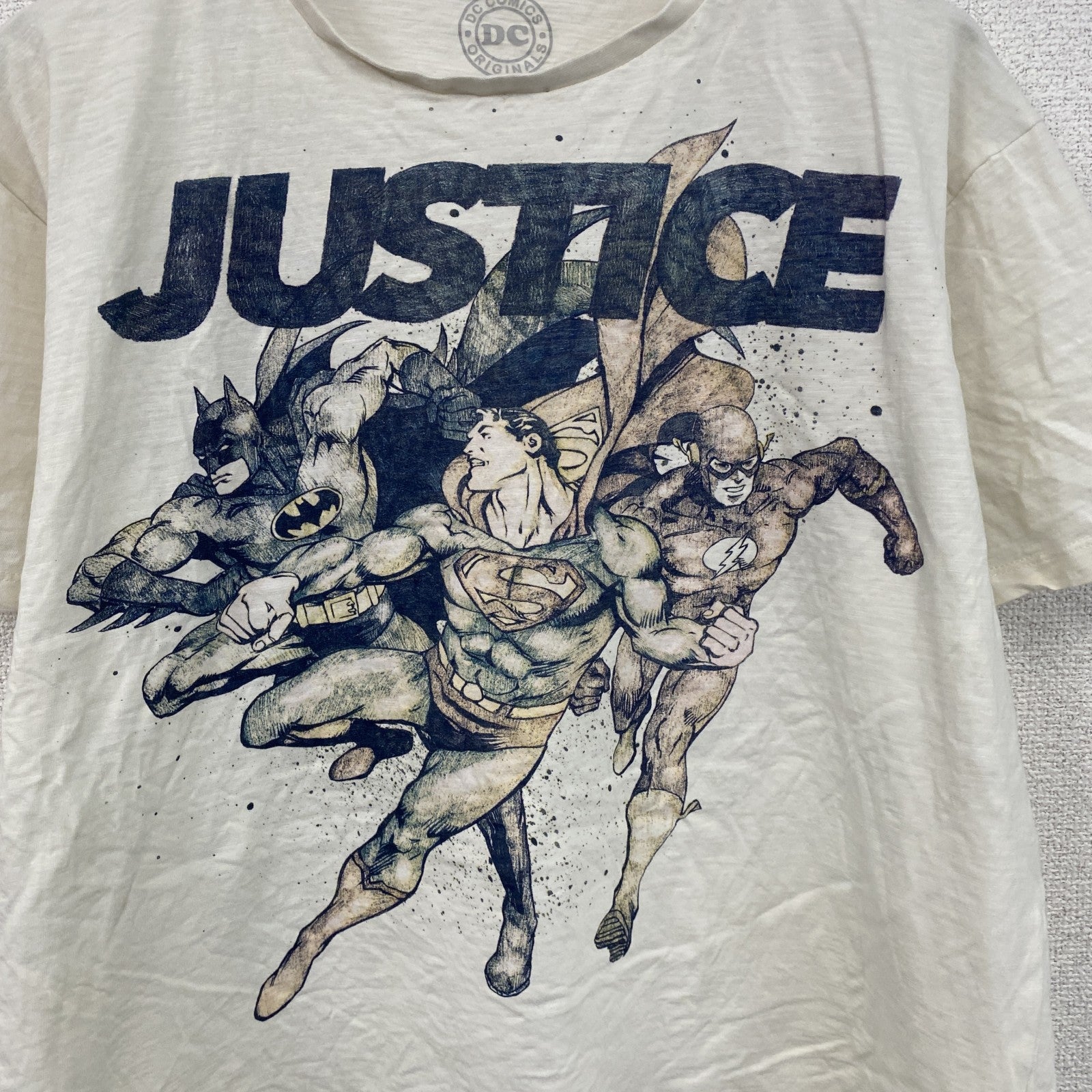 DCコミックス　 Justice League　ジャスティスリーグ　半袖Tシャツ　ムービーT　ベージュ　2XLサイズ　古着