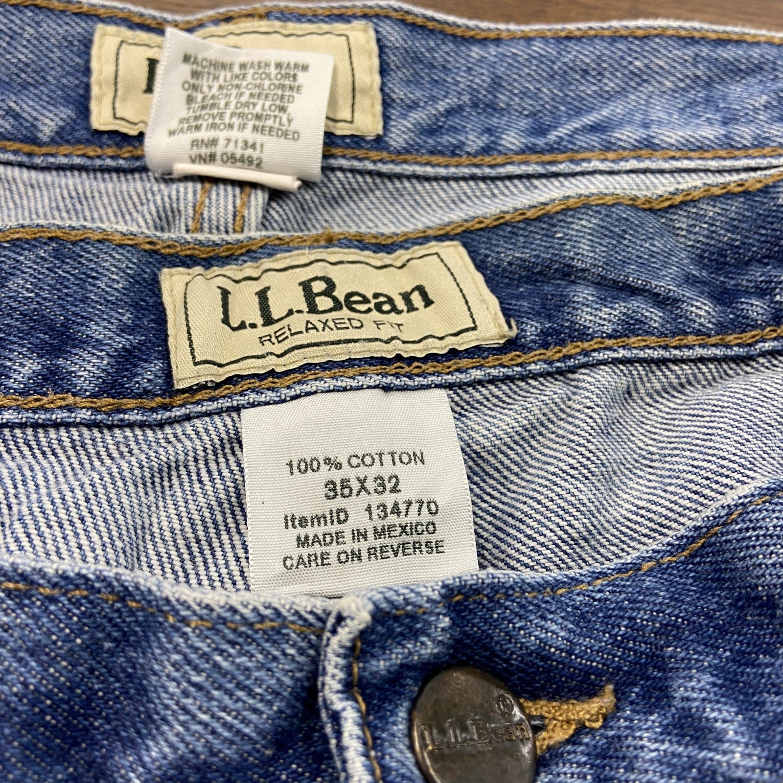 L.L.Bean　エルエルビーン　デニムパンツ/ジーンズ　ジップフライ　革パッチ　縦落ち　インディゴ　W35サイズ　古着