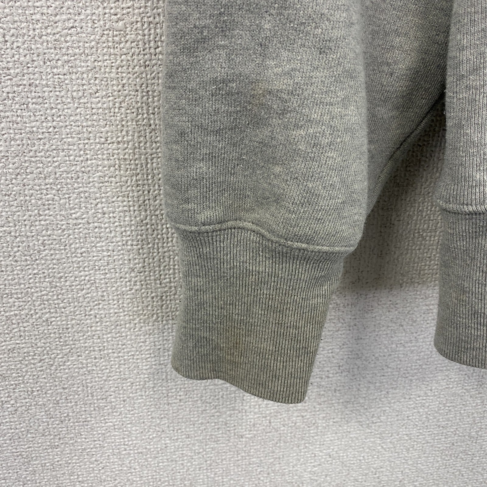 Champion　チャンピオン　リバースウィーブ　スウェットパーカー/フーディー　刺繍ロゴ　現行　灰色　グレー　Lサイズ　古着