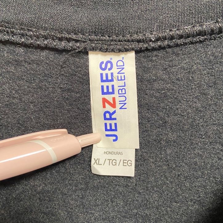 古着 used　JERZEES　長袖ハーフジッププリントスウェット　トレーナー　ハイネック　黒　ビッグシルエット　XLサイズ