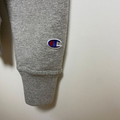 古着 used　Champion　チャンピオン　長袖ロゴプリントスウェット　トレーナー　クルーネック　グレー　Mサイズ