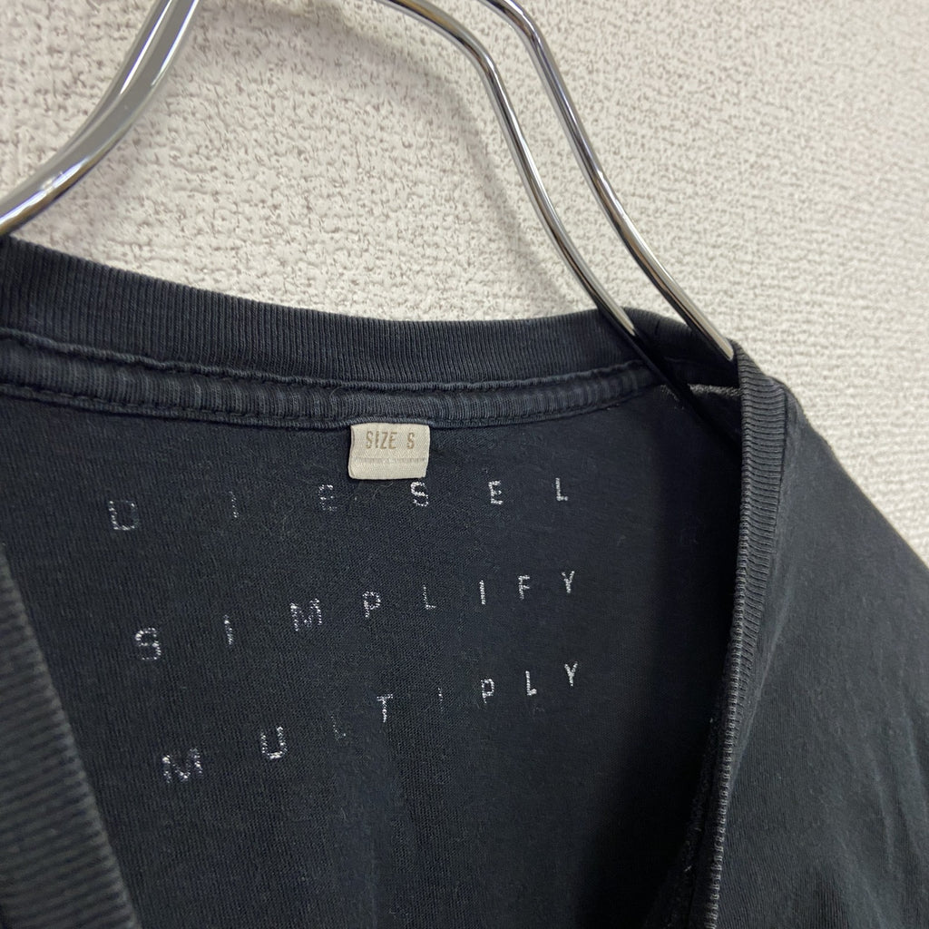DIESEL　ディーゼル　半袖プリントTシャツ　黒　ブラック　Sサイズ　古着
