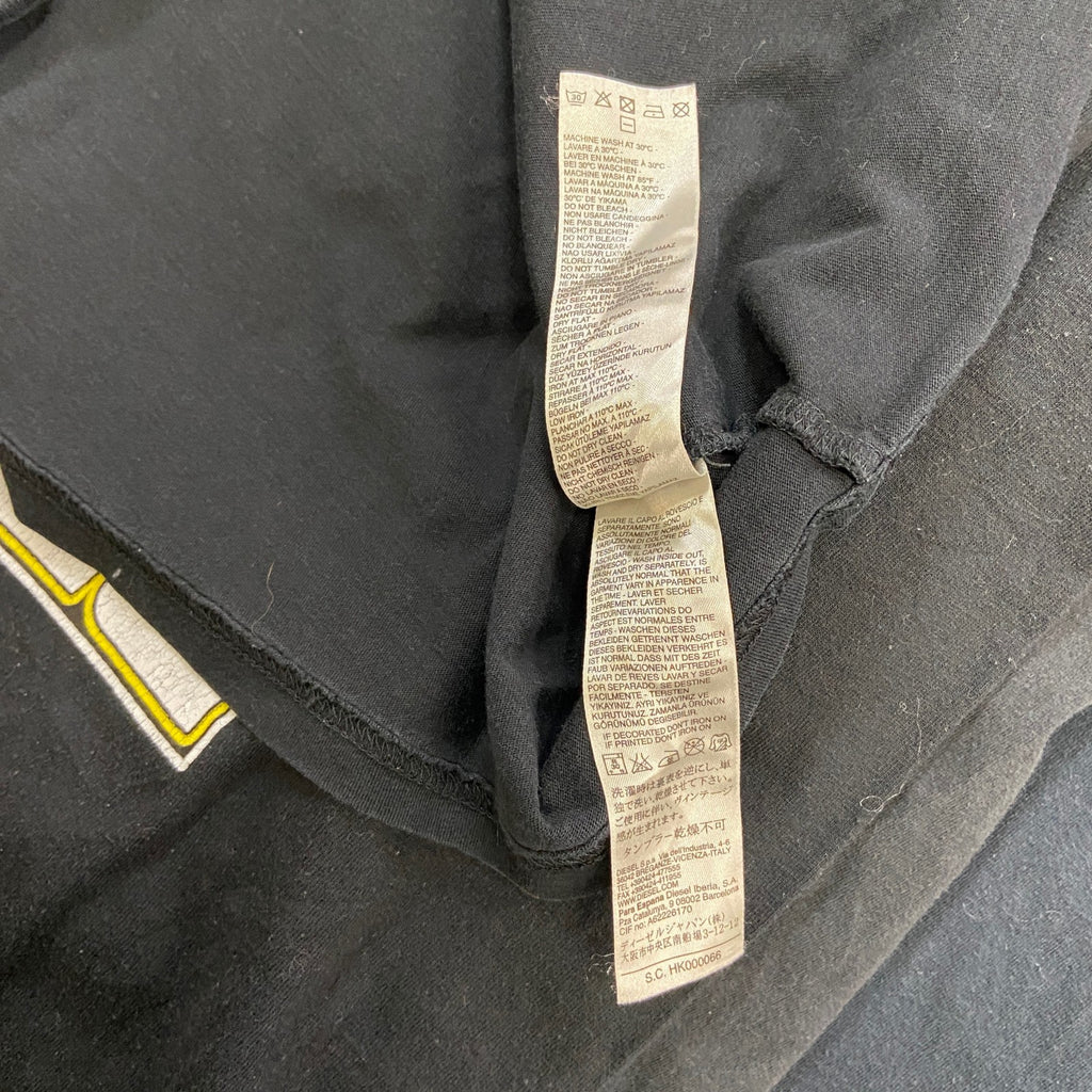 DIESEL　ディーゼル　半袖プリントTシャツ　黒　ブラック　Sサイズ　古着