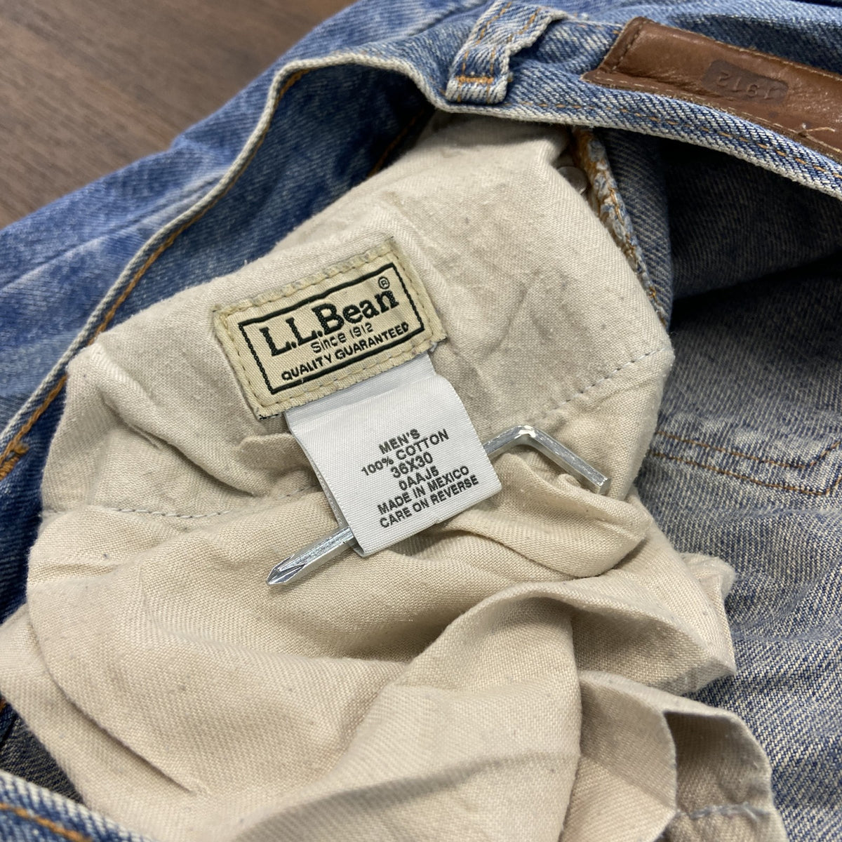 L.L.Bean　エルエルビーン　デニムパンツ/ジーンズ　ジップフライ　革パッチ　インディゴ　W36サイズ　古着