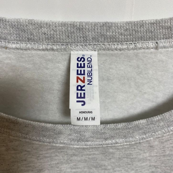 古着 used　JERZEES　ジャージーズ　長袖プリントスウェット　トレーナー　クルーネック　雪　グレー　灰色　秋冬服　Mサイズ