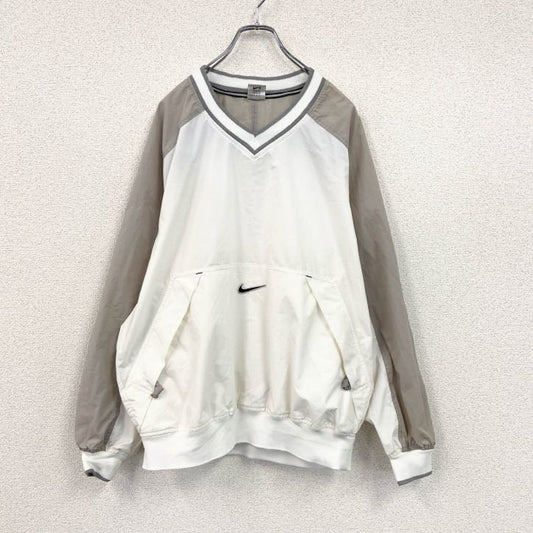 NIKE　ナイキ　ナイロンジャケット　プルオーバー　白　ホワイト　Mサイズ