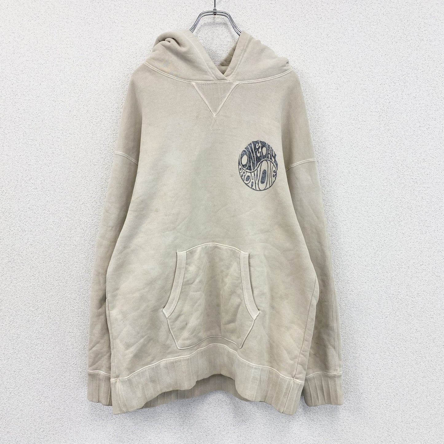 AUTHEN　オーテン　スウェットパーカー/フーディー　両V　デカロゴ　ベージュ　Lサイズ