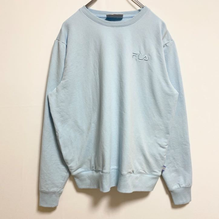 FILA　フィラ　長袖ワンポイント刺繍スウェット　トレーナー　クルーネック　水色　ライトブルー　秋冬服　Lサイズ　古着