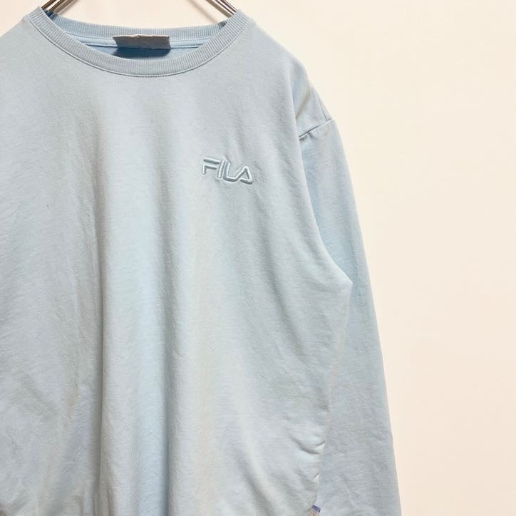 FILA　フィラ　長袖ワンポイント刺繍スウェット　トレーナー　クルーネック　水色　ライトブルー　秋冬服　Lサイズ　古着