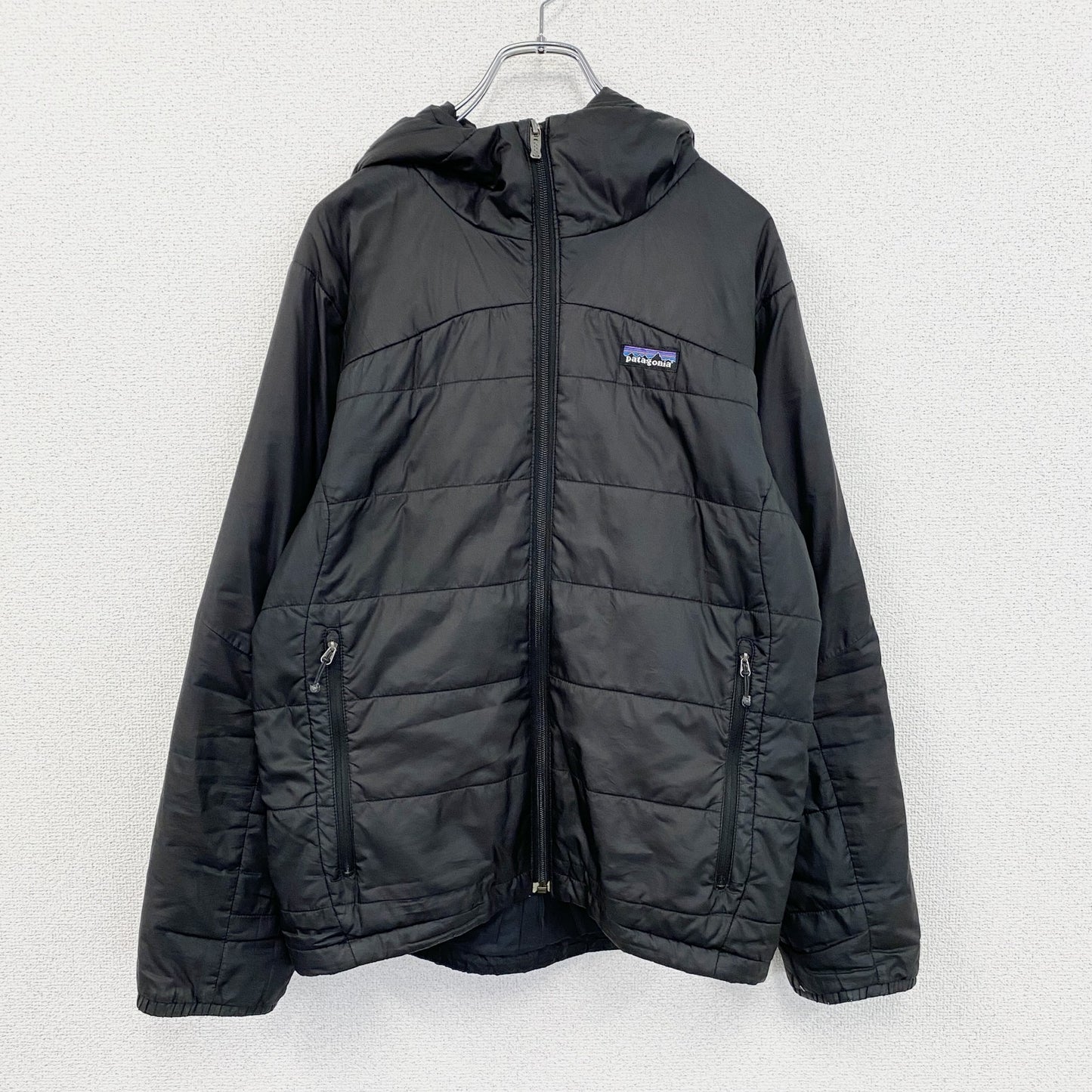 Patagonia　パタゴニア　マイクロパフフーディ　中綿ジャケット　黒　ブラック　XSサイズ