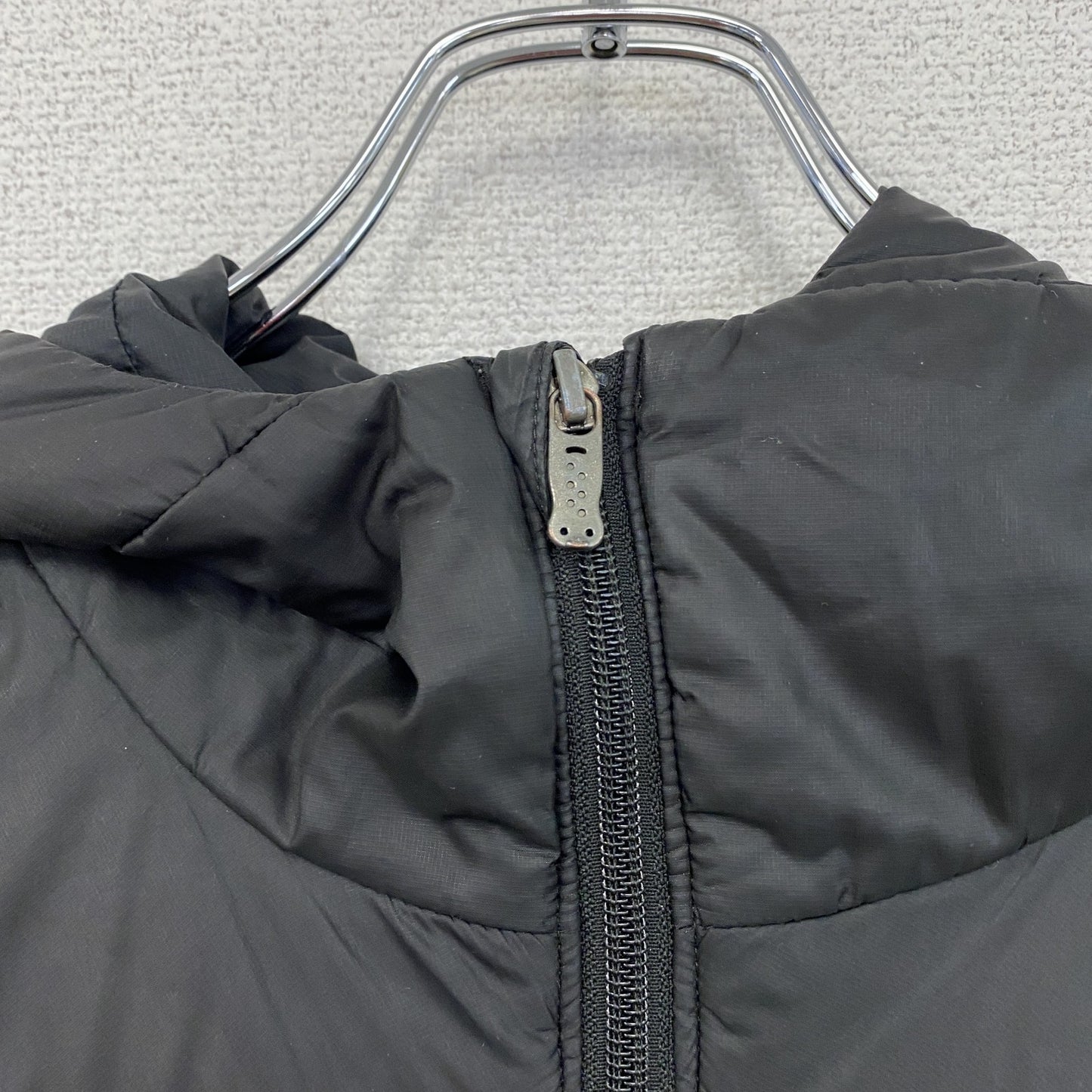 Patagonia　パタゴニア　マイクロパフフーディ　中綿ジャケット　黒　ブラック　XSサイズ