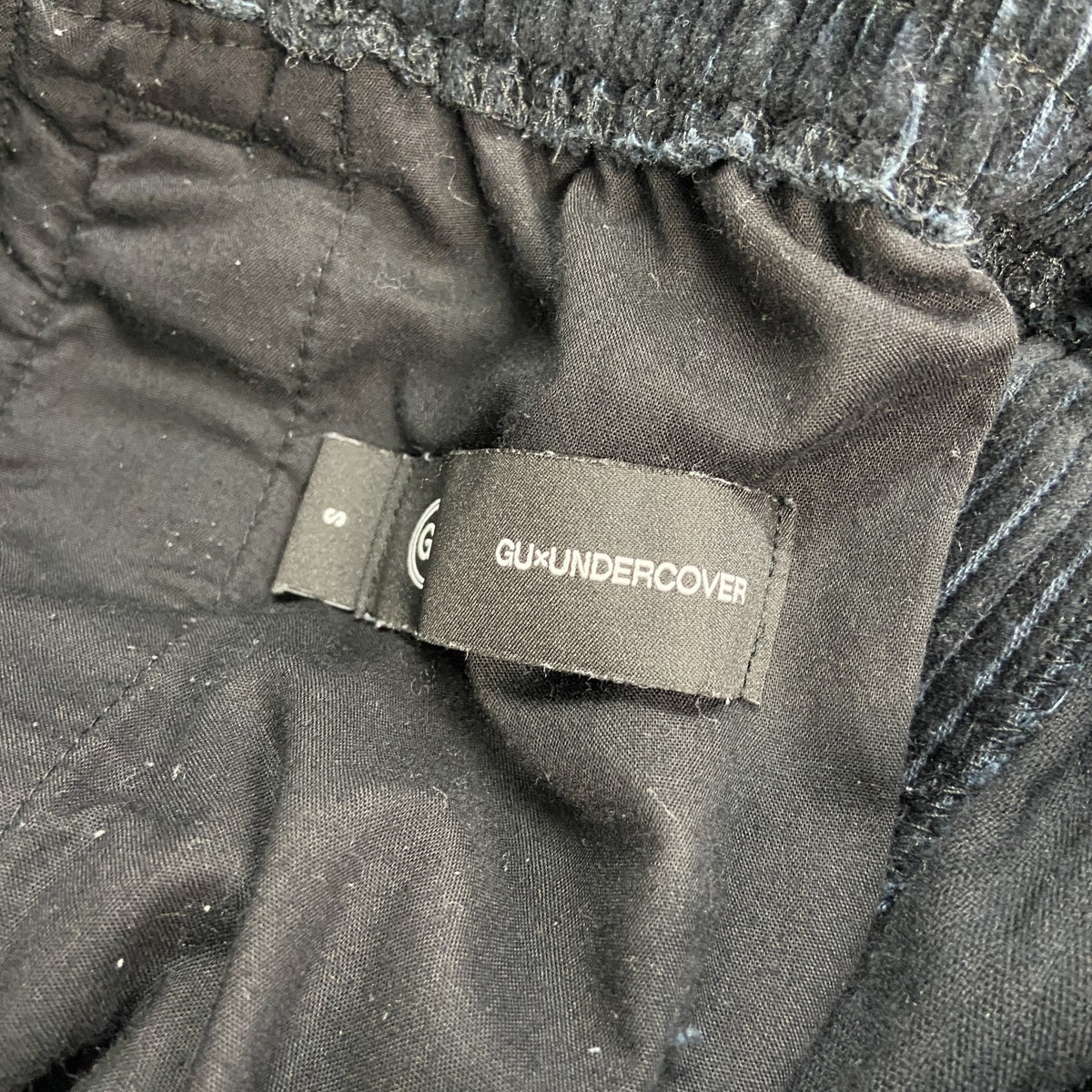 GU UNDERCOVER　ジーユー　アンダーカバー　コーデュロイパンツ　黒　ブラック　Sサイズ　古着