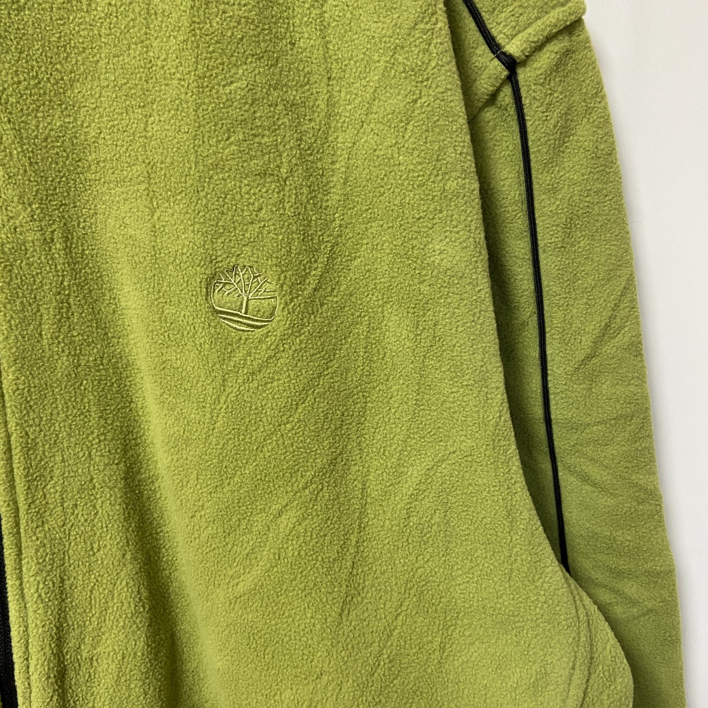 古着 used　Timberland ティンバーランド　イエローグリーン　長袖フルジップフリースジャケット　ロゴ刺　Ｌサイズ