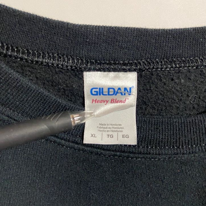 古着 used　GILDAN　ギルダン　長袖クルーネックスウェット　トレーナー　バックプリント　黒　ビッグシルエット　XLサイズ