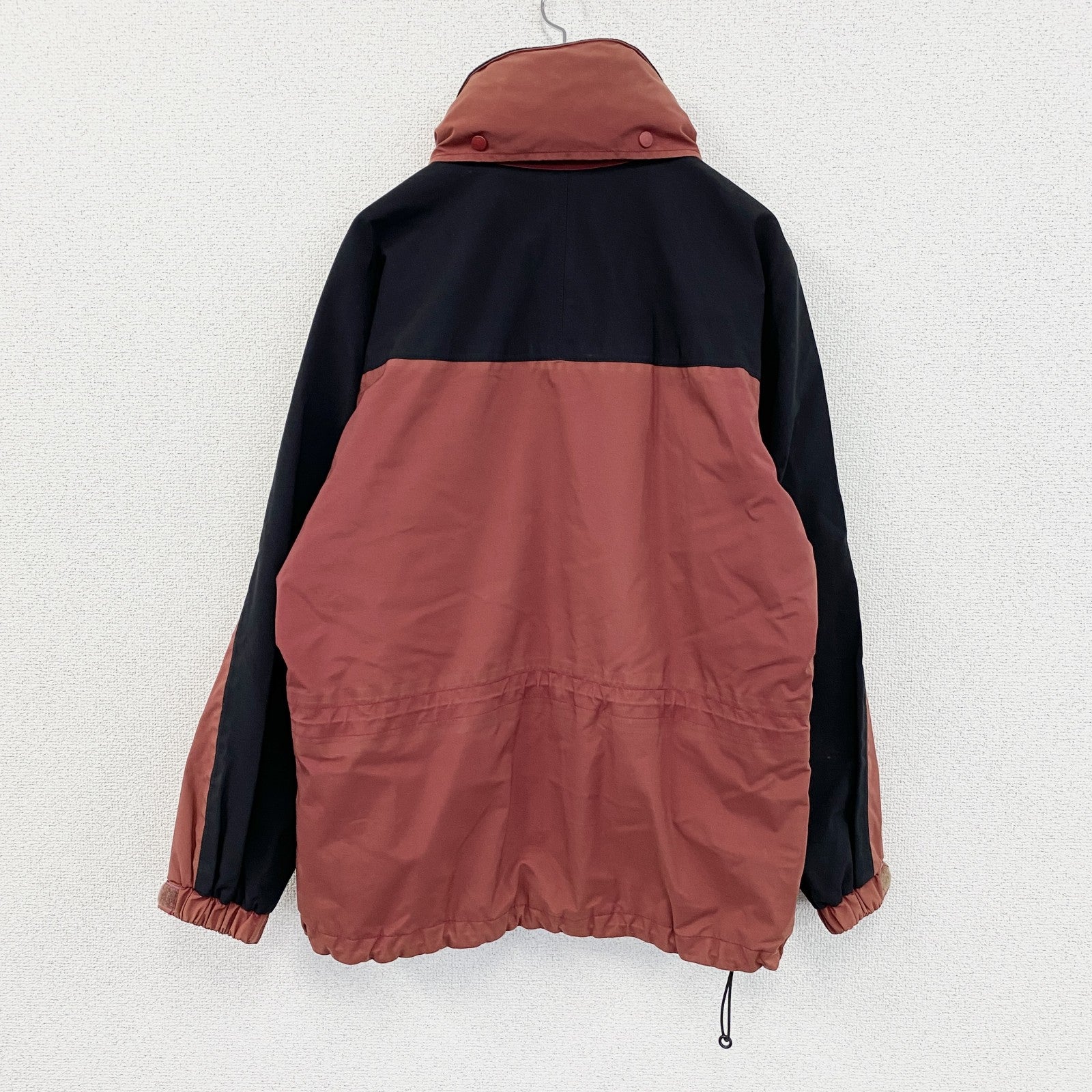mont-bell　モンベル　マウンテンパーカー　中綿入り　比翼仕立て　赤　レッド　黒　ブラック　Mサイズ　古着