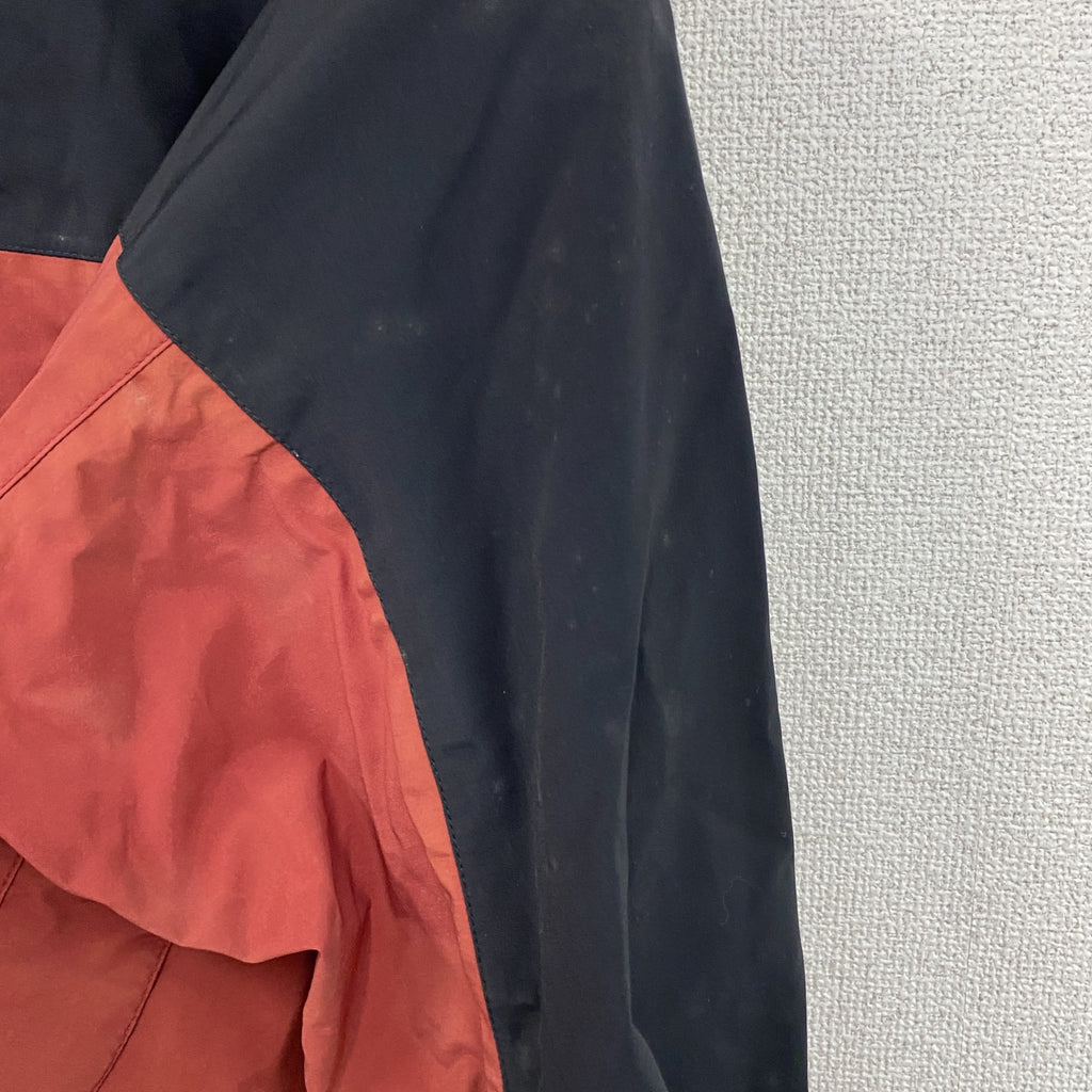 mont-bell　モンベル　マウンテンパーカー　中綿入り　比翼仕立て　赤　レッド　黒　ブラック　Mサイズ　古着