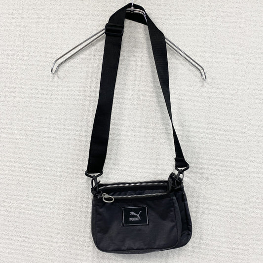 PUMA　プーマ　ショルダーバッグ　ポーチ　黒　スミクロ