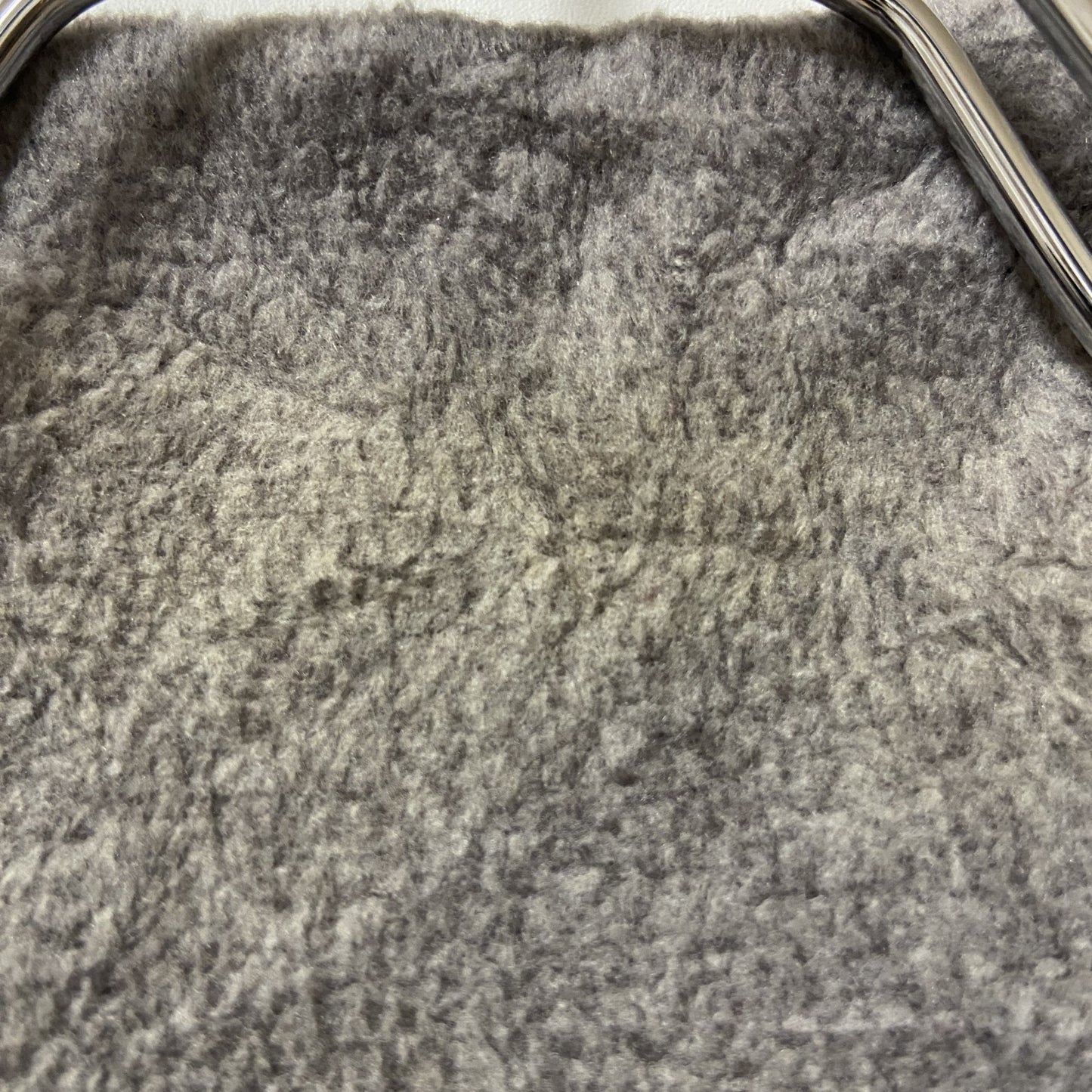 古着 used　TOMMY HILFIGER トミーヒルフィガー　フリースベスト　ワンポイント刺繍　グレー　ホワイト　ハイネック