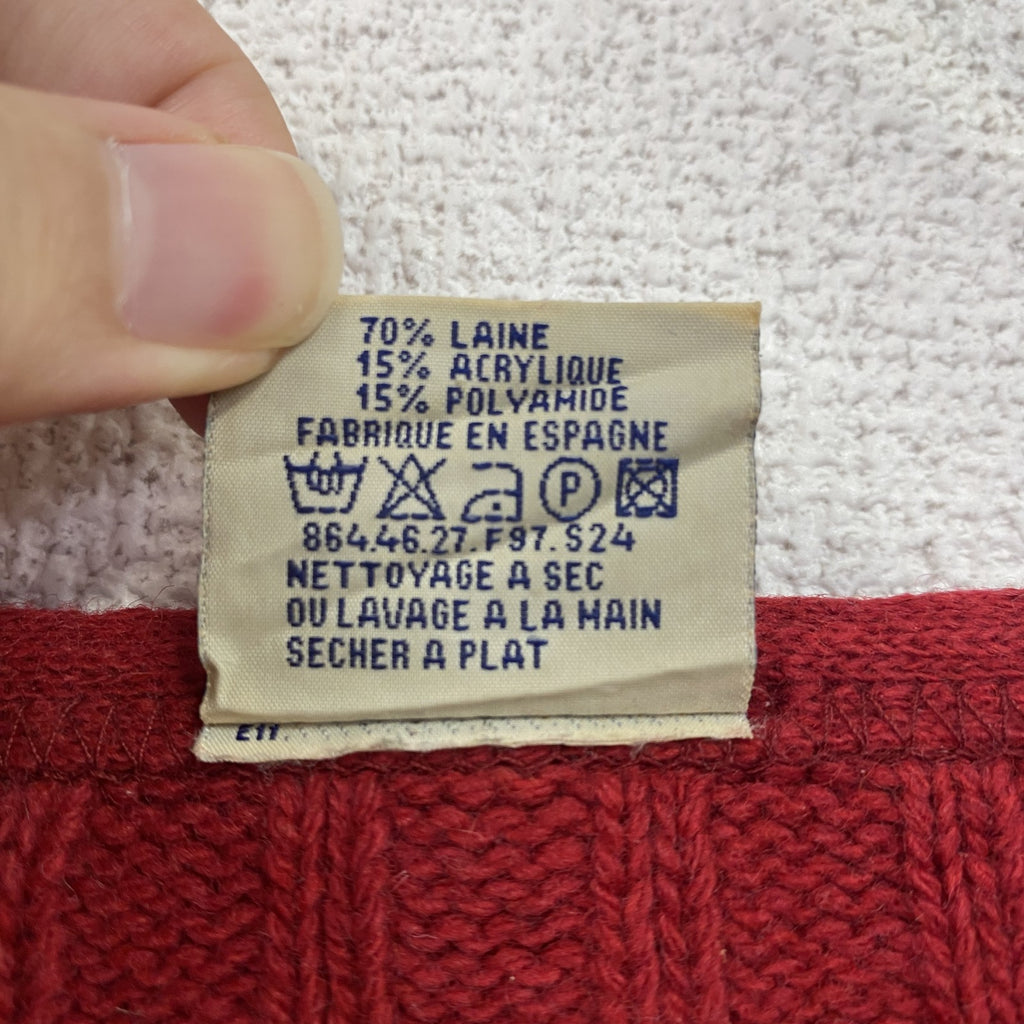 90s　LEVI’S　リーバイス　ウールニットセーター　Vネック　刺繍ロゴ　ワンポイント　ヴィンテージ　赤　レッド　XLサイズ　古着