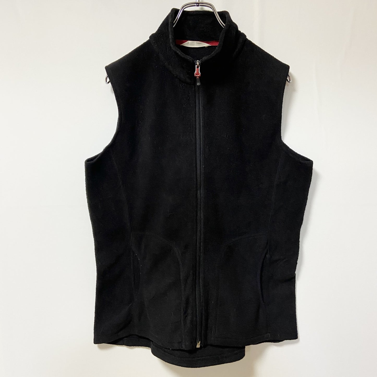 古着 used　WOOLRICH　ウールリッチ　ハイネックフリースベスト　ワンポイント刺繍　シンプル　ノームコア　黒　Lサイズ