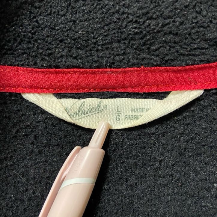 古着 used　WOOLRICH　ウールリッチ　ハイネックフリースベスト　ワンポイント刺繍　シンプル　ノームコア　黒　Lサイズ