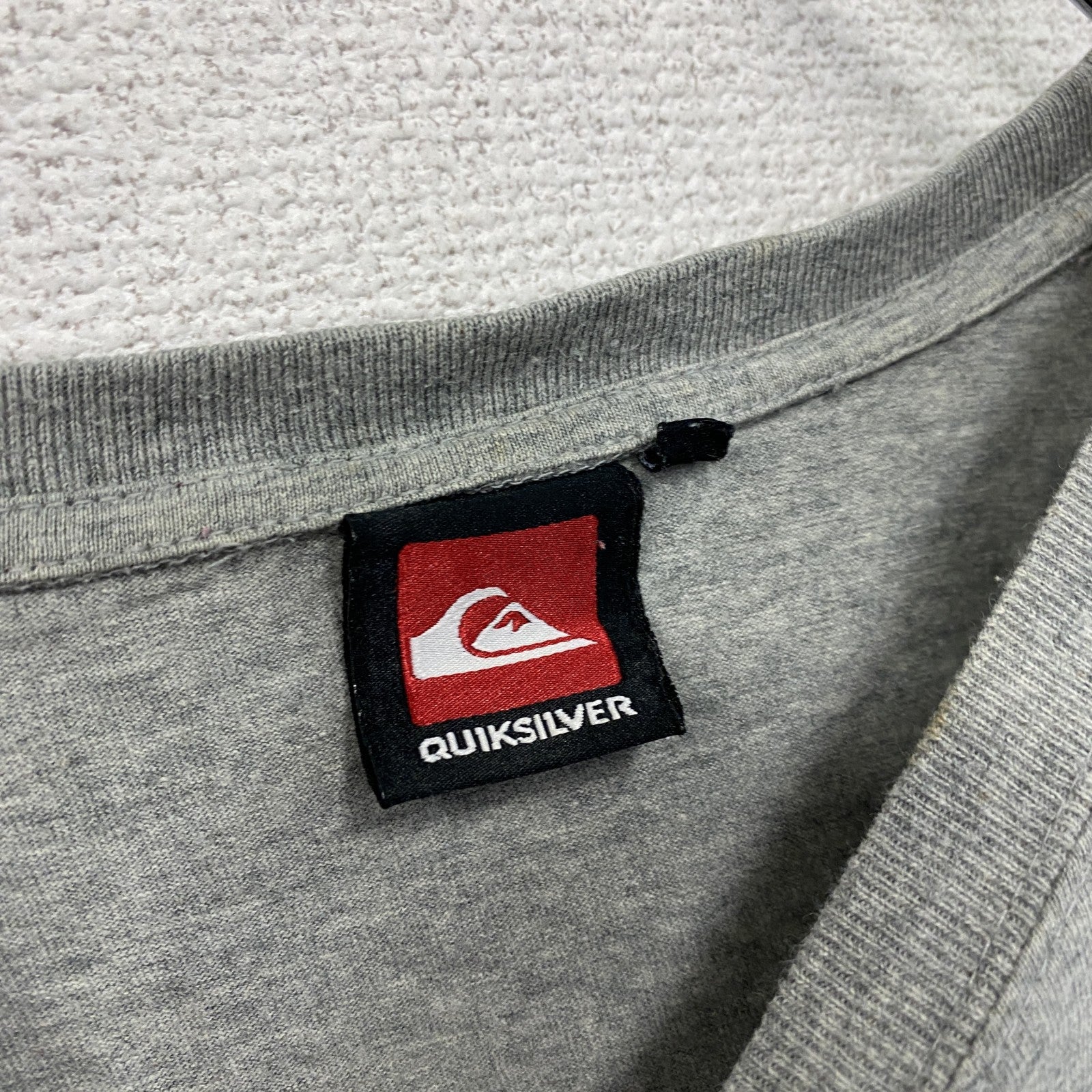 QUIKSILVER　クイックシルバー　半袖プリントTシャツ　灰色　グレー　Mサイズ　古着